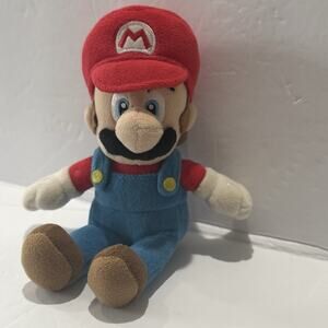 New Super Mario Bros. Wii 2010 Nintendo Global Holdings Inc. Mario 8” Plush READ